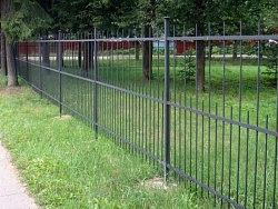 Забор из металлического прутка для парка