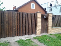 Деревянный забор Шахматка с воротами и калиткой